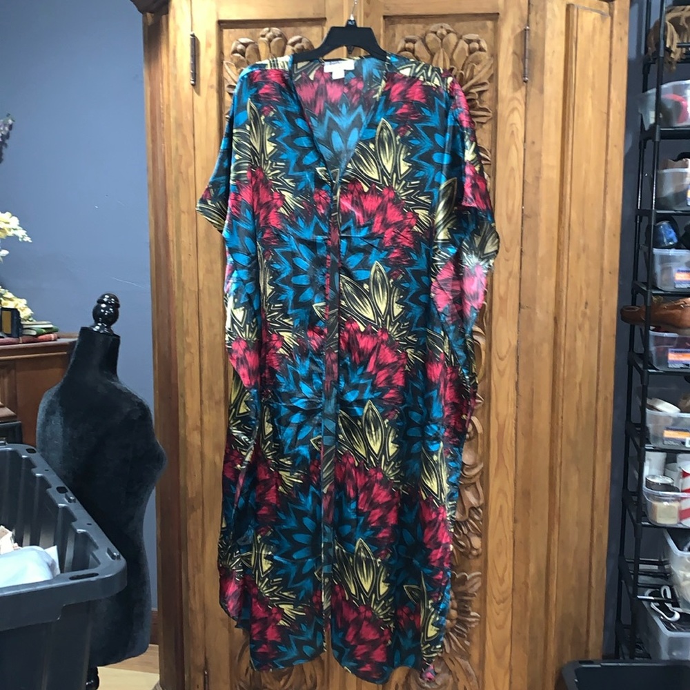 EUC Anthony Richard satin caftan. One size